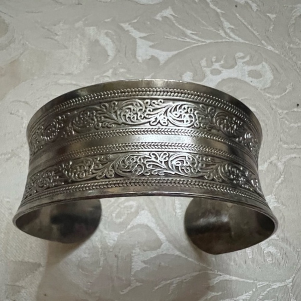 Sterling Silver Cuff Middle Eastern Style Bracelet,  Artisan .925
